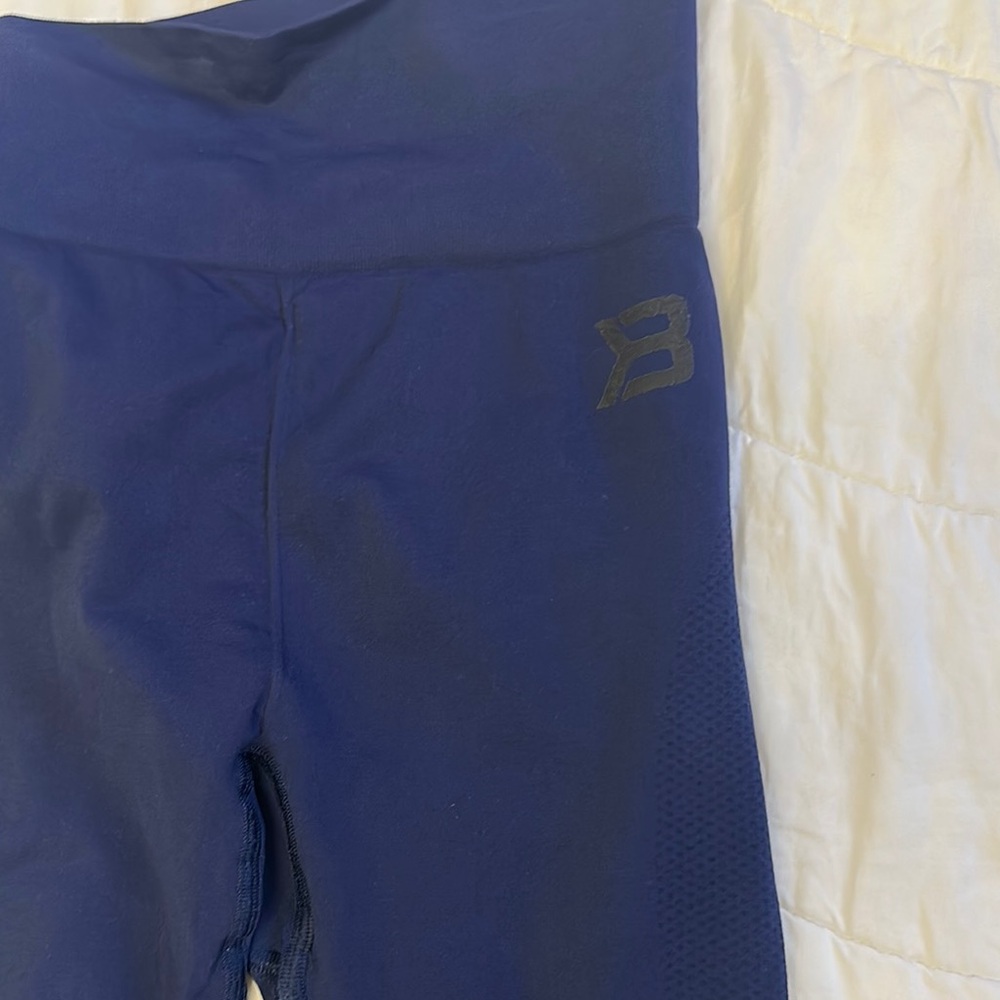 Blue leggings